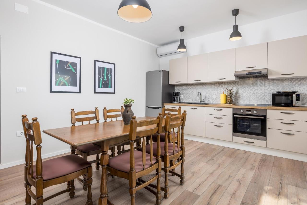 Apartment Div Lovran Buitenkant foto